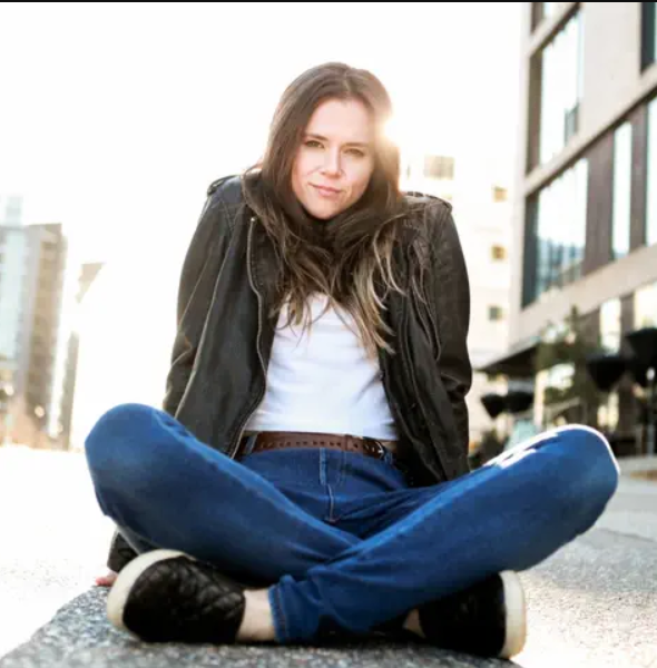 A Conversation with HONEY RIBAR
